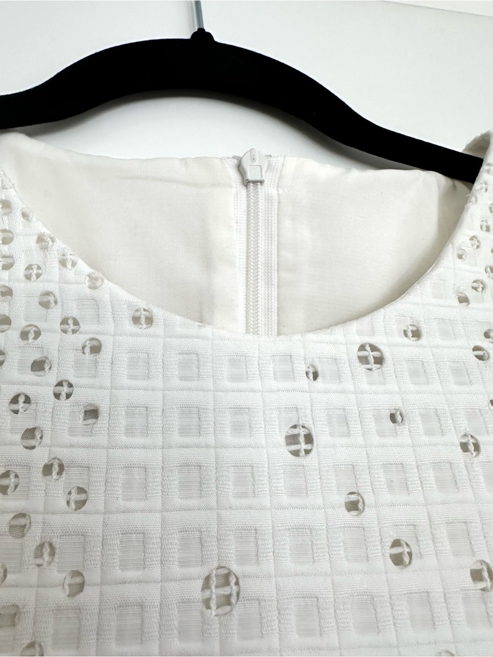 Emu White Dress with Pink Ombre Pleats - Picture 3 of 10